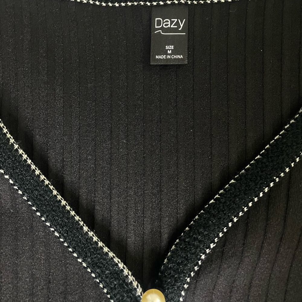 Dazy V-Neck Button Front Ribbed Crop Top - Picture 6 of 7